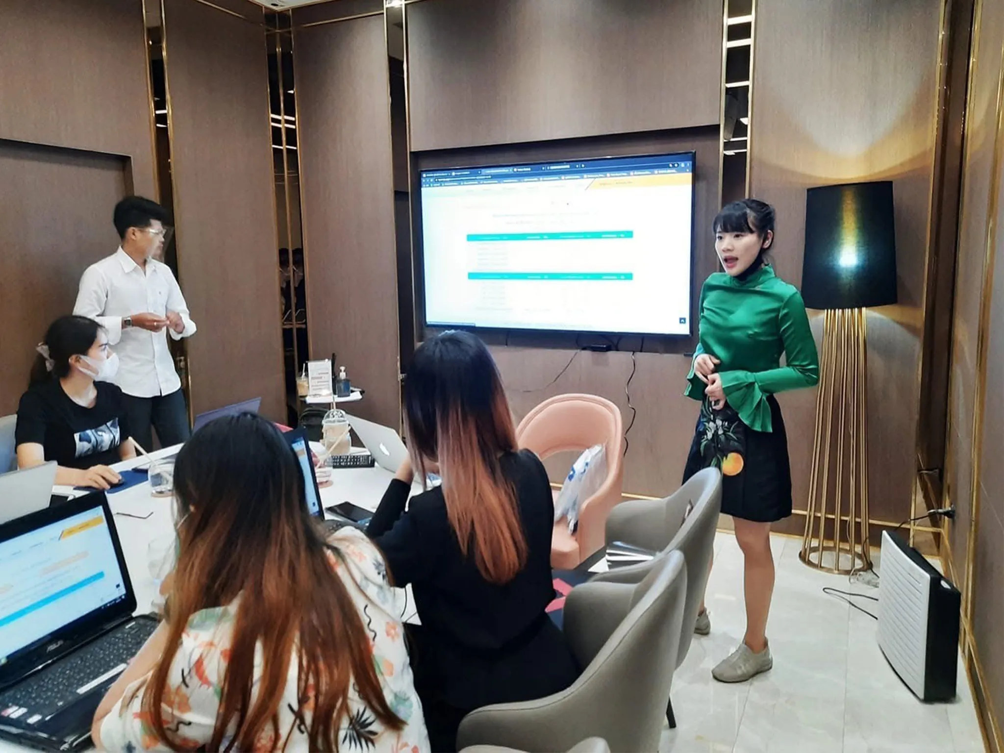 Review-P’Ploy Lazy Course (10)