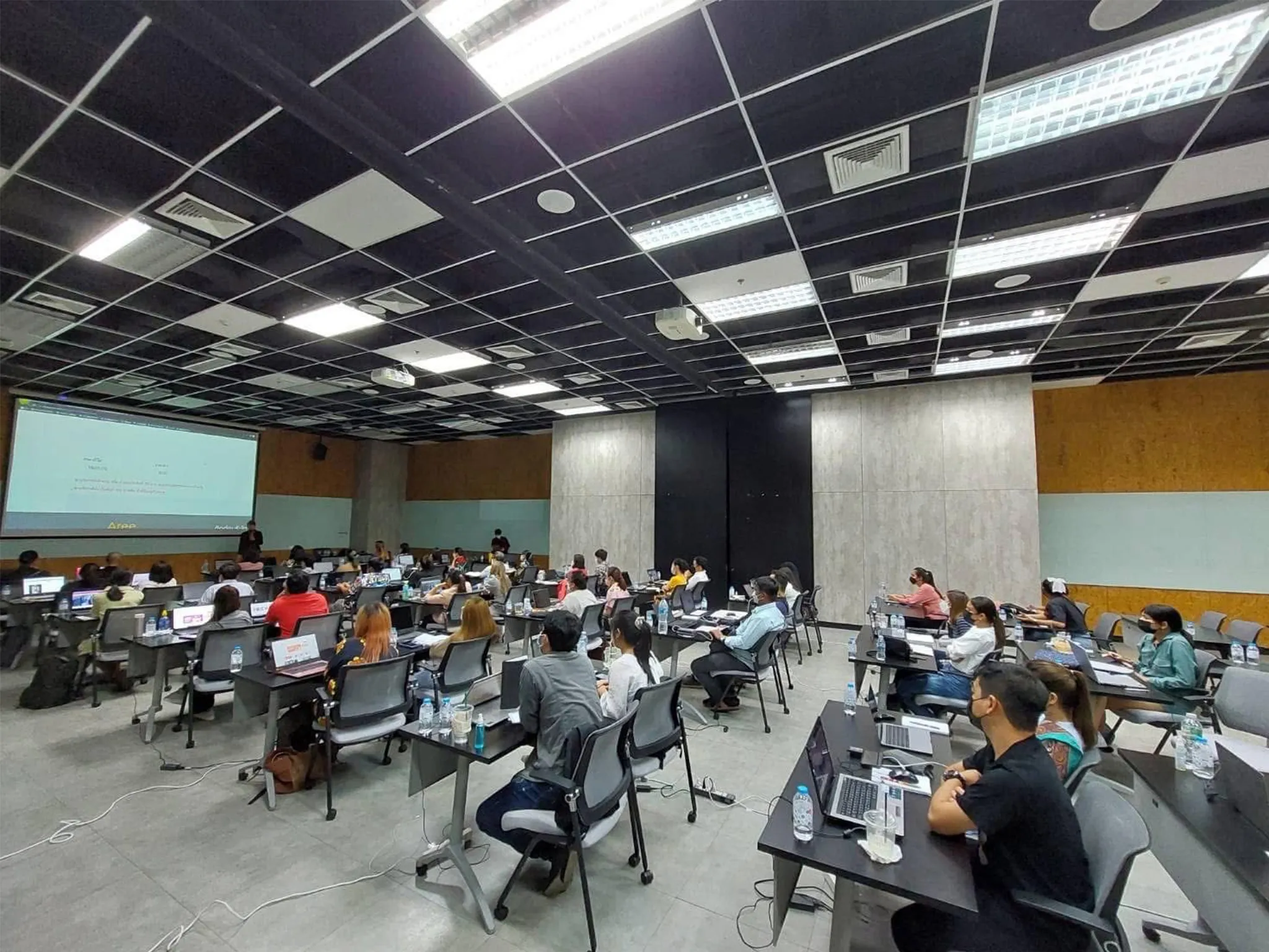 Review-P’Ploy Lazy Course (9)